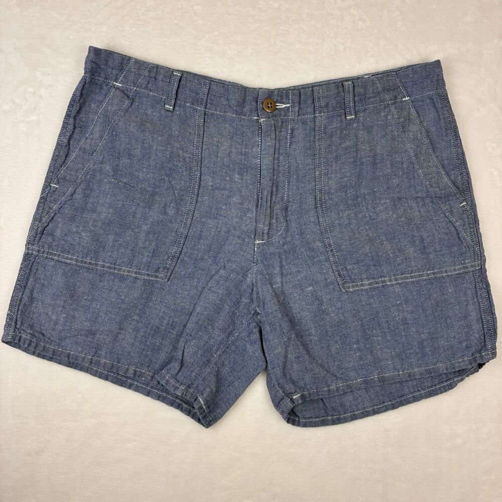 Levi's Chambray Shorts Women’s Size 31 Light Blue Linen Blend Shorts With Pocket